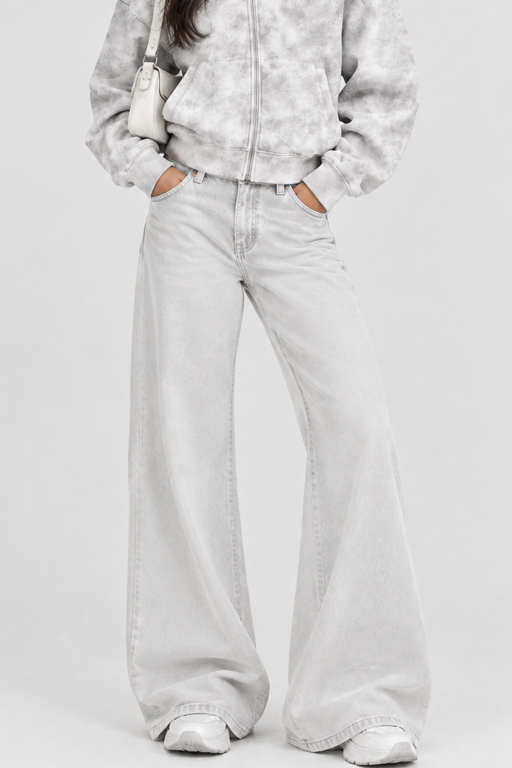 Women's Vintage Wash Flared Leg Jeans